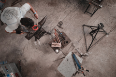 FOTOGRAFIA-TRABAJANDO-EN-LA-NAVE-11